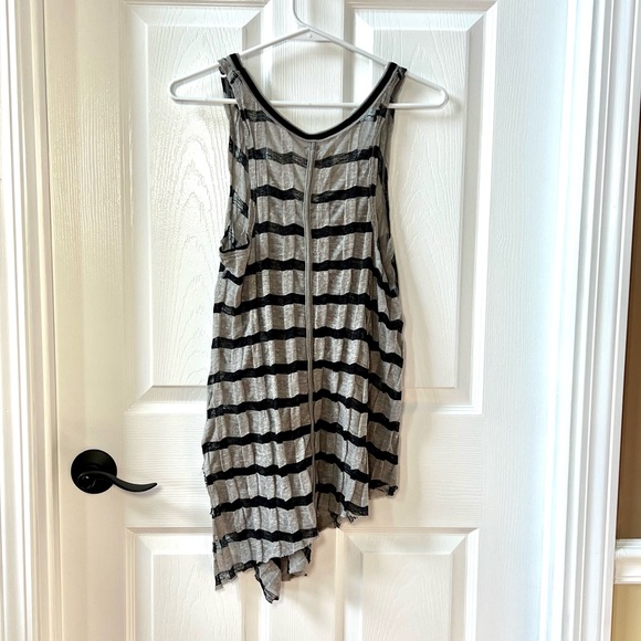 ⭐️ We the Free People Asymmetrical Raw Hem Horizon Striped Textured Gauze Tank - Picture 4 of 11